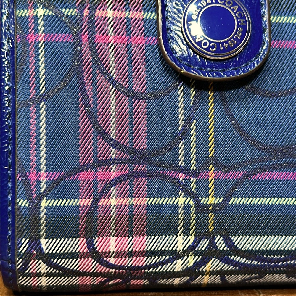 COACH Signature Tartan Snap Wallet - Picture 4 of 16